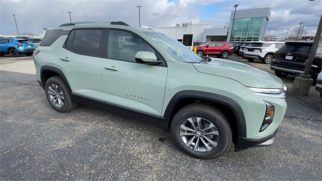 New 2026 Chevrolet Equinox LT image 3