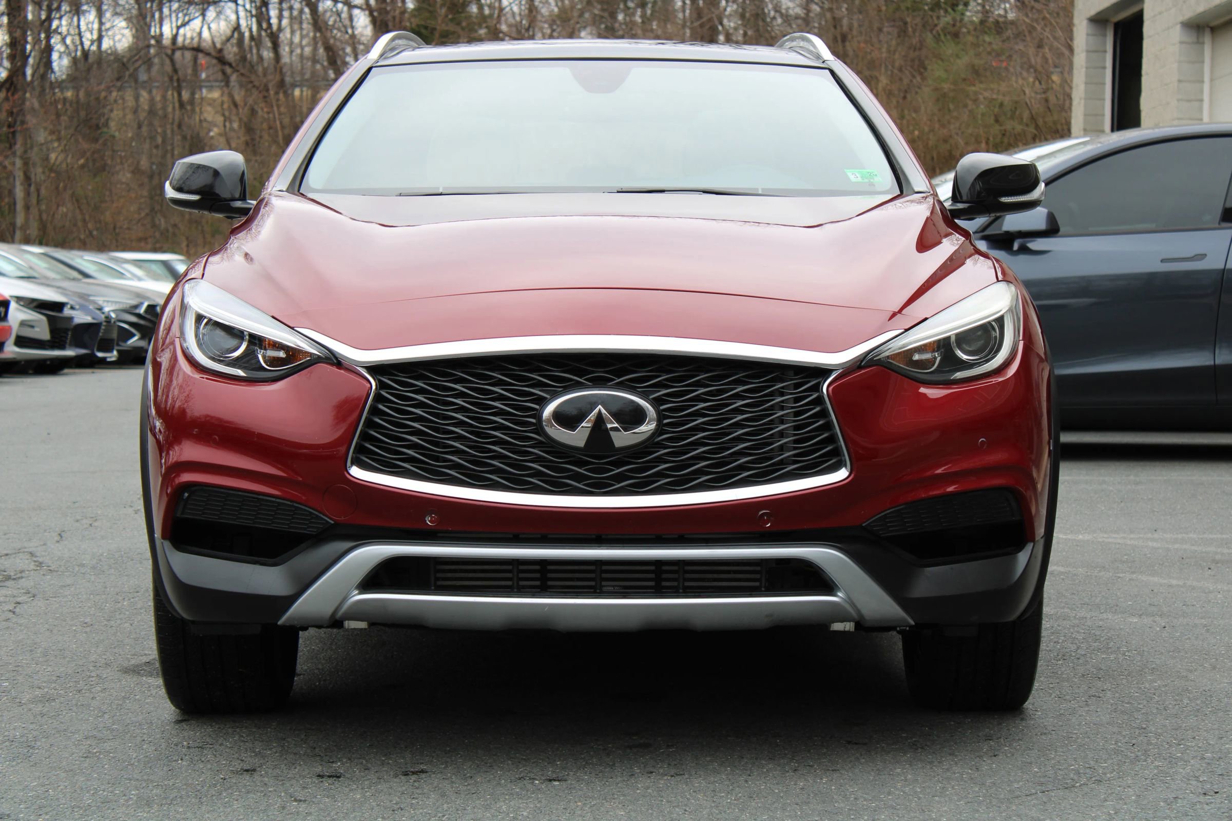 Used 2017 INFINITI QX30 Premium w/ Navigation Package image 2