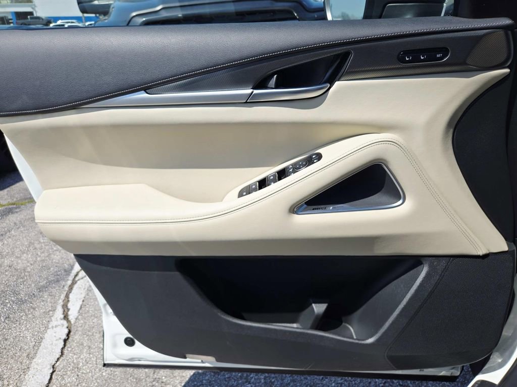 Used 2025 INFINITI QX60 Luxe w/ Vision Package AWD/4WD image 39