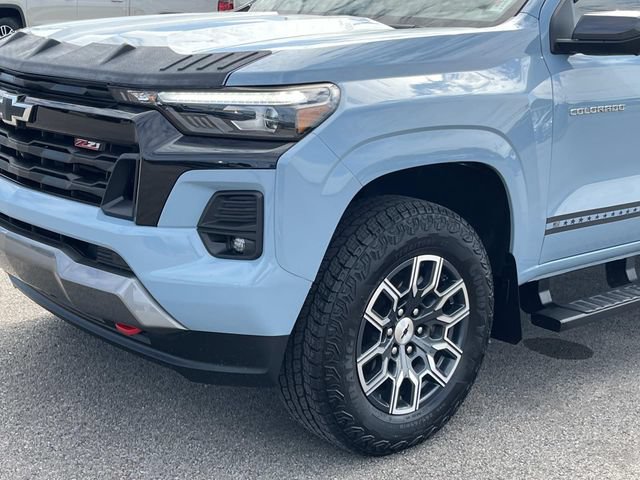 Certified 2025 Chevrolet Colorado Z71 w/ Technology Package AWD/4WD image 11
