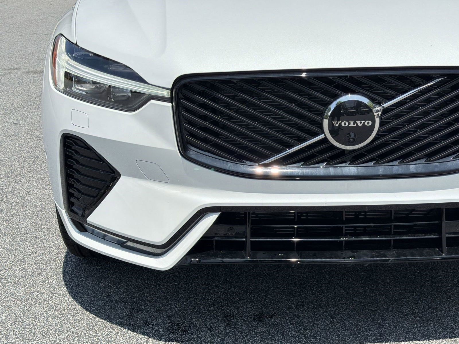 New 2026 Volvo XC60 B5 Plus w/ Climate Package AWD/4WD image 28