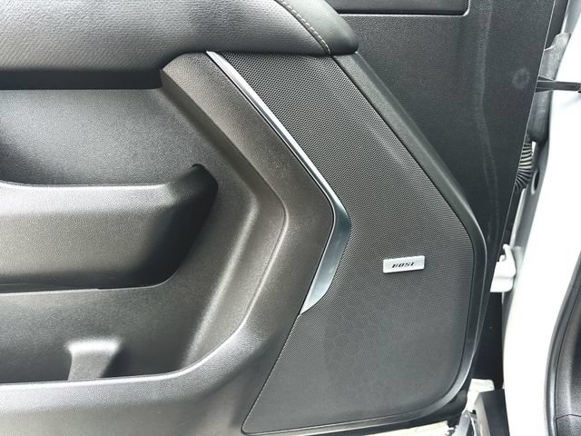 Used 2023 Chevrolet Tahoe Premier AWD/4WD image 25