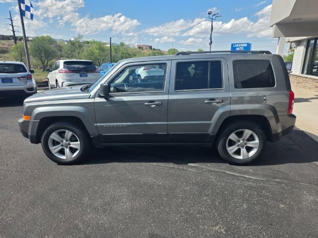 Used 2014 Jeep Patriot Latitude FWD image 9