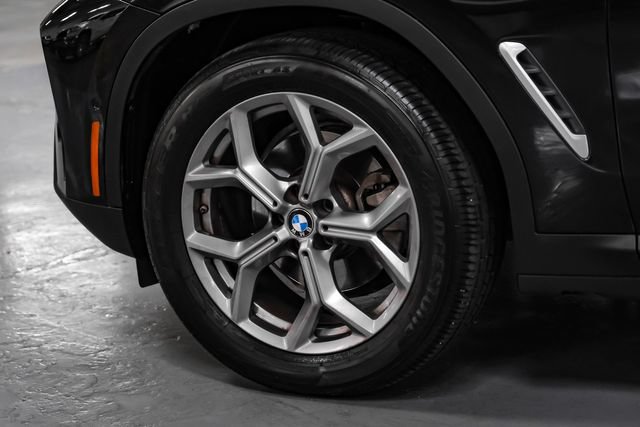 Used 2024 BMW X4 xDrive30i AWD/4WD image 56