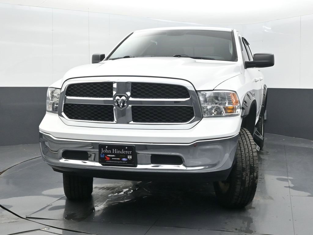 Used 2019 RAM 1500 Classic SLT image 3