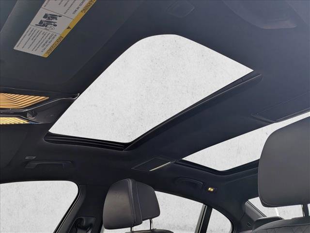 Used 2020 BMW 750i xDrive w/ Executive Package image 18