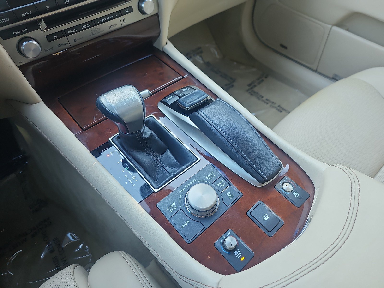 Used 2015 Lexus LS 460 L RWD image 24
