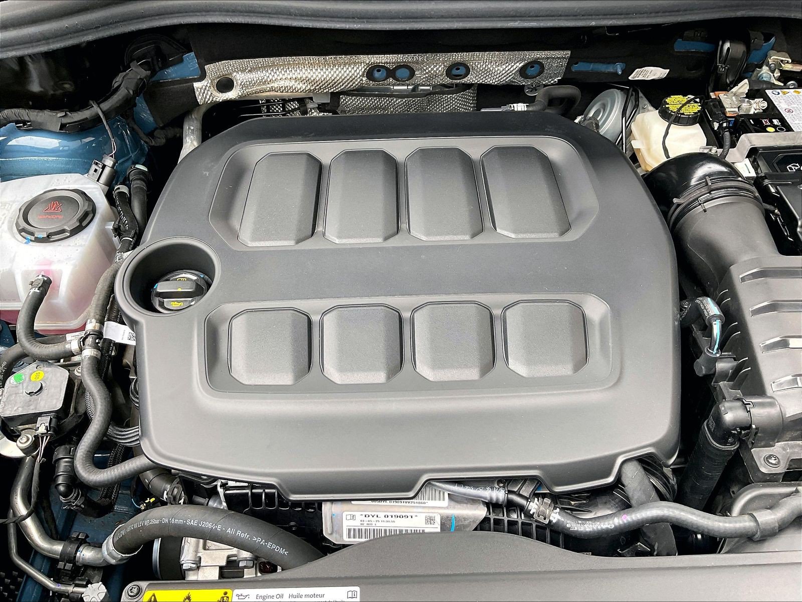 Certified 2025 Volkswagen Tiguan SE R-Line AWD/4WD image 32