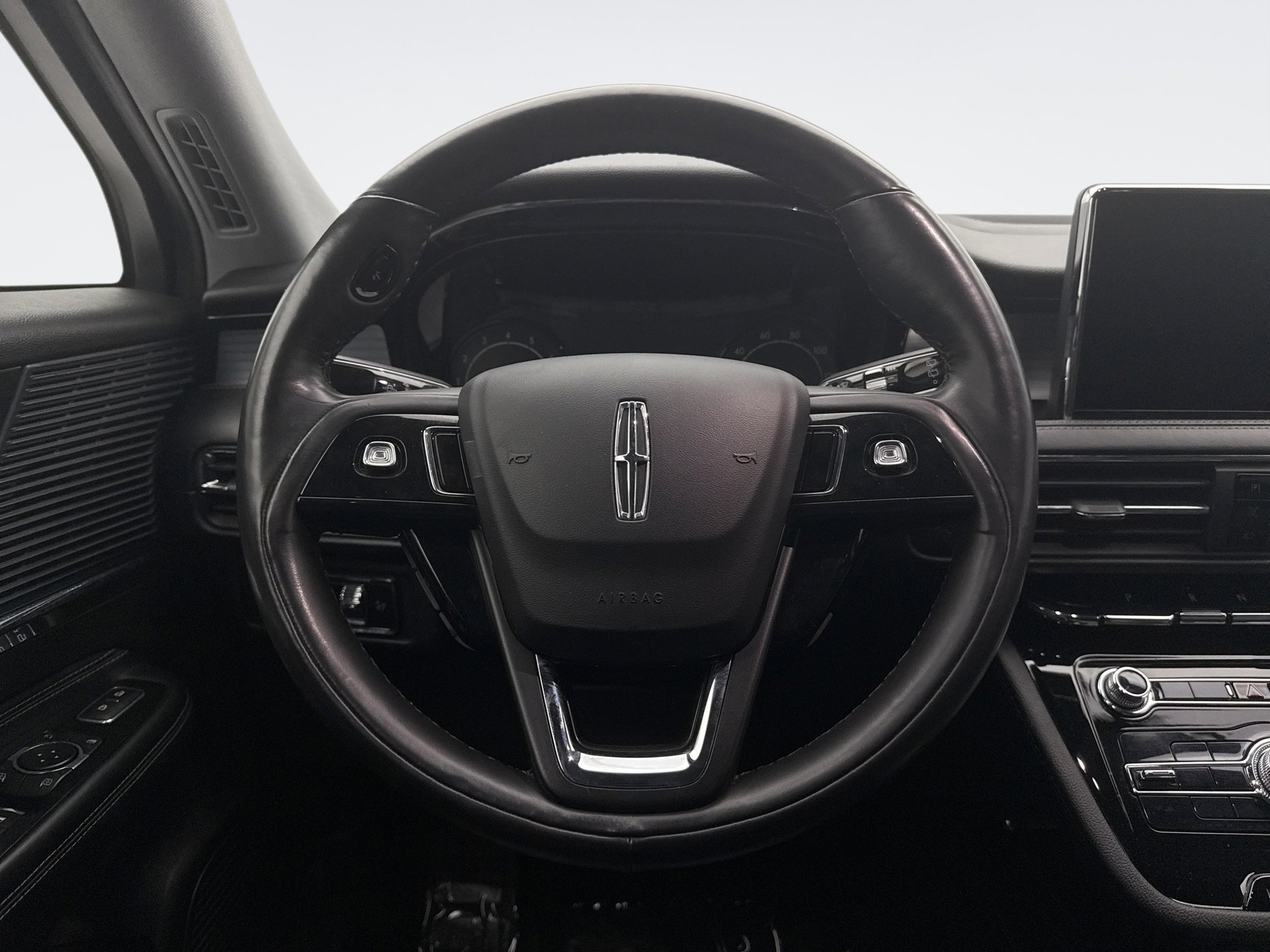 Used 2020 Lincoln Corsair AWD w/ Equipment Group 101A image 12