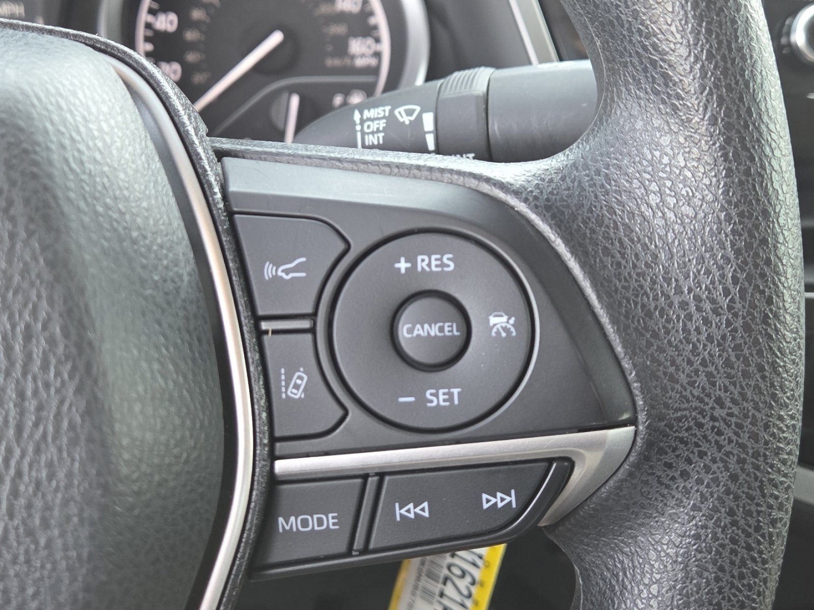 Used 2022 Toyota Camry LE w/ Carpet Mat Package (TMS) FWD image 8
