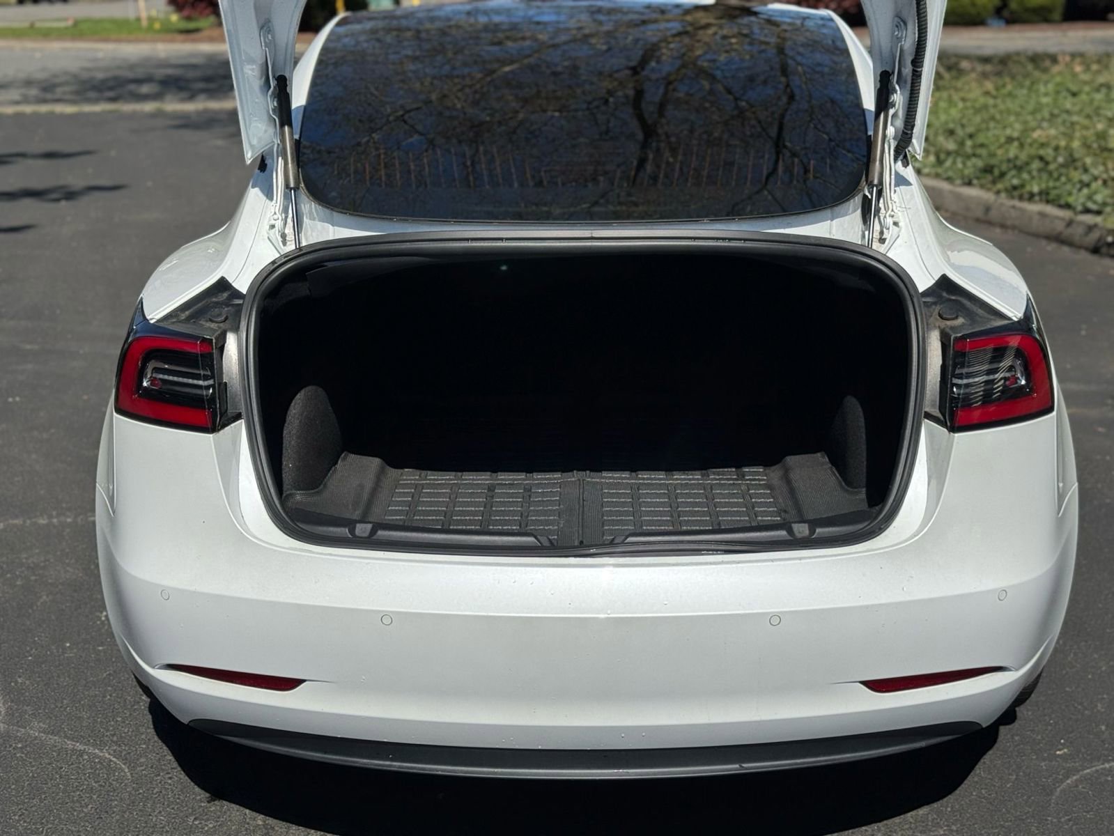Used 2019 Tesla Model 3 Standard Range Plus RWD image 7