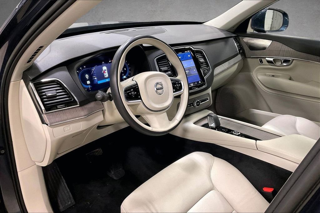 Certified 2023 Volvo XC90 B6 Plus w/ Protection Package image 16