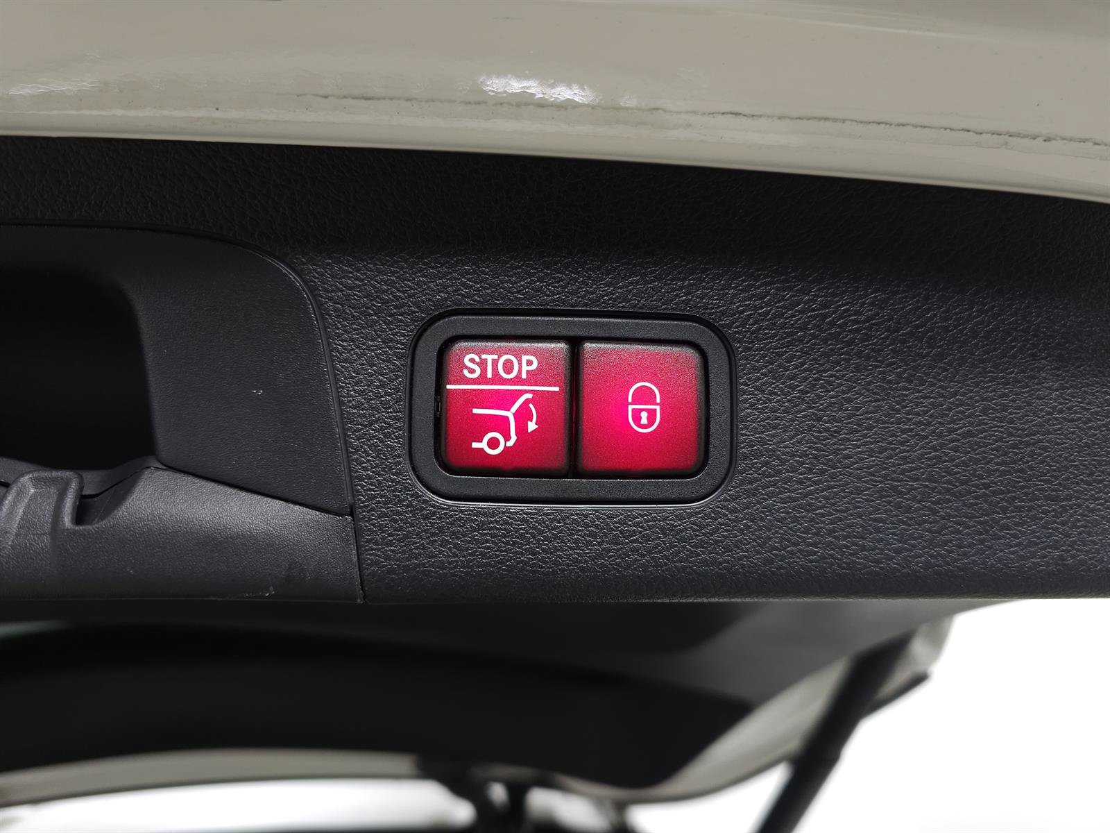Used 2024 Mercedes-Benz GLS 450 4MATIC image 8