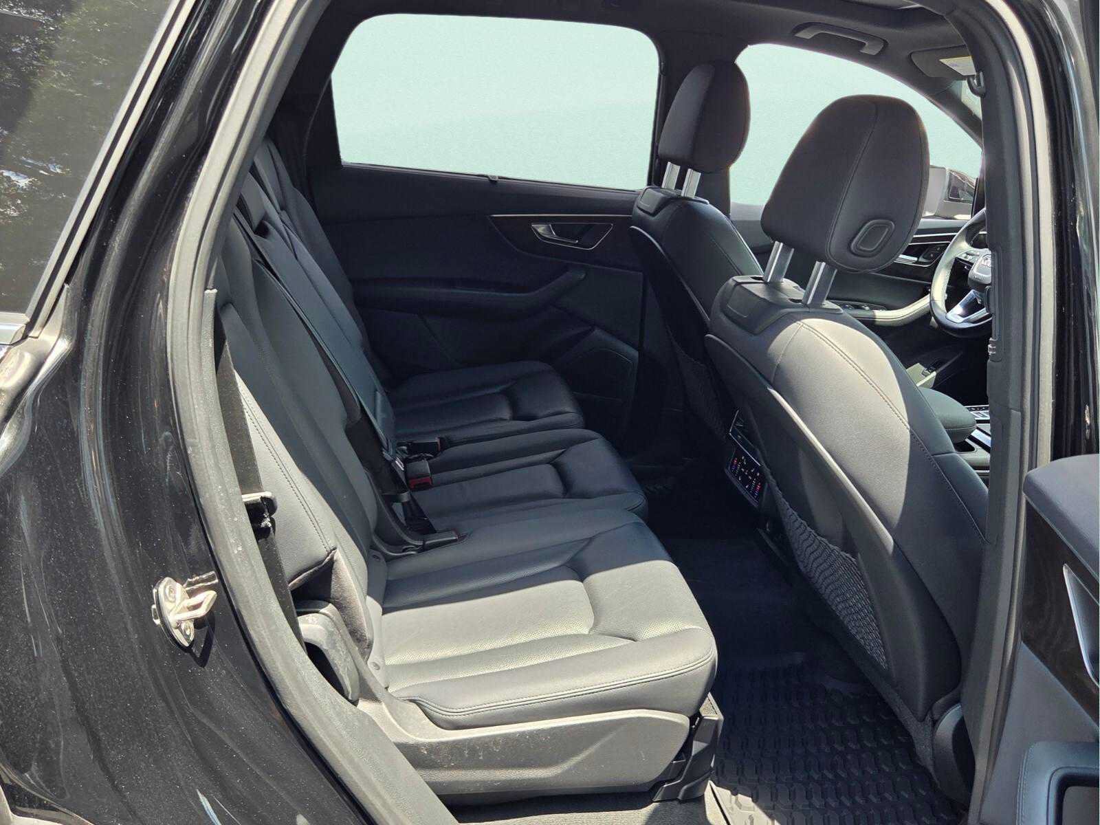 Used 2022 Audi Q7 3.0T Prestige w/ Prestige Package AWD/4WD image 18