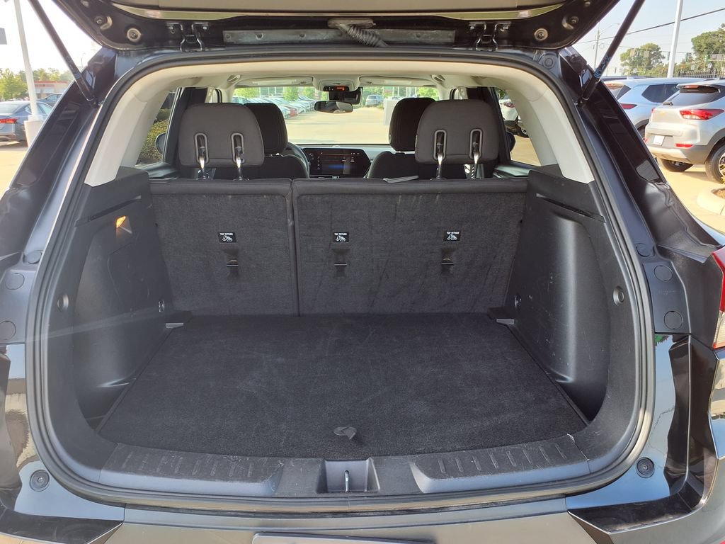 Used 2025 Chevrolet TrailBlazer LT FWD image 12