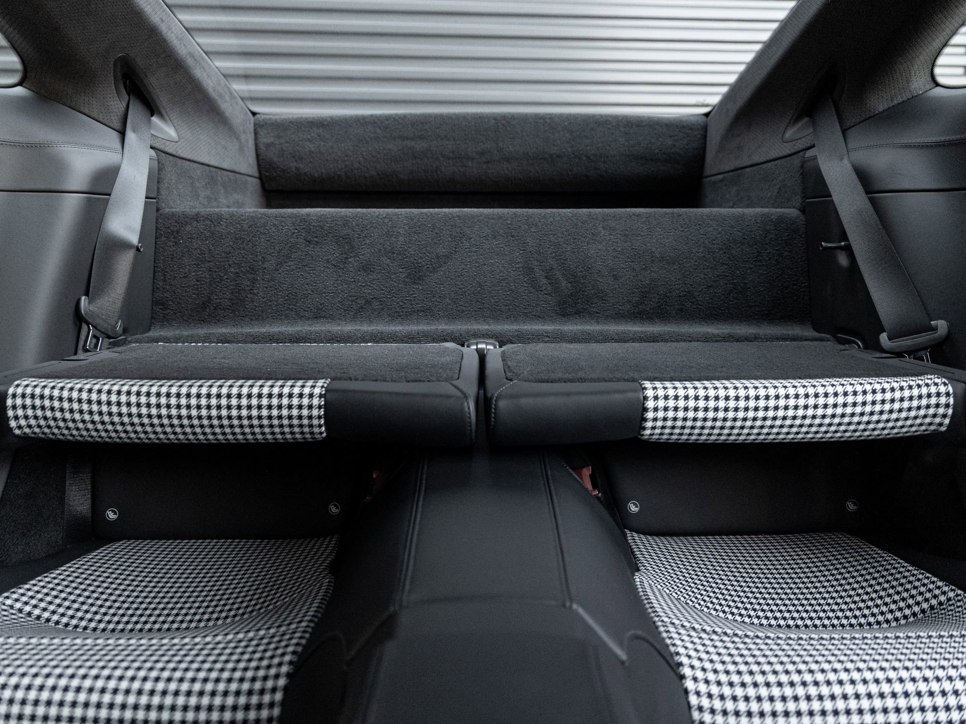 Certified 2023 Porsche 911 Sport Classic image 33