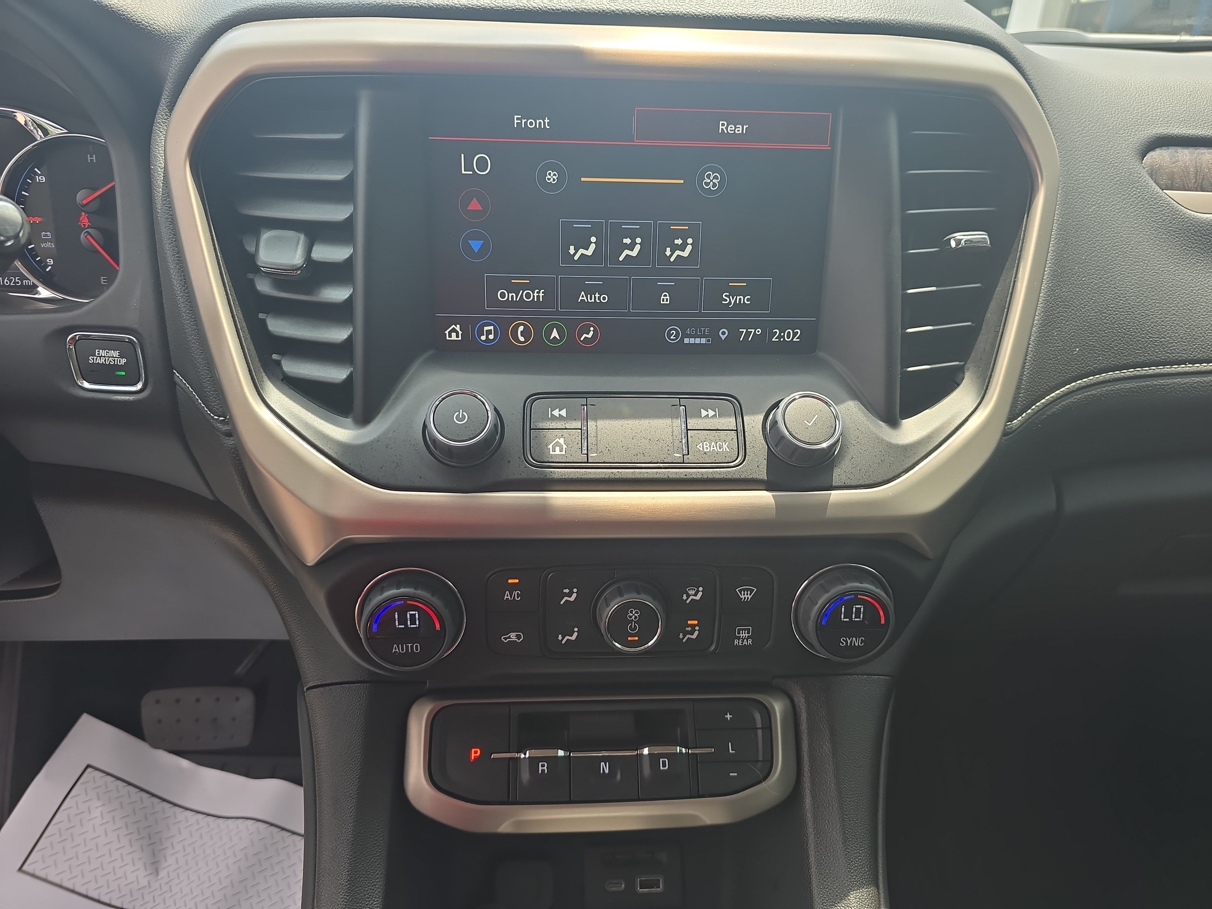 Used 2023 GMC Acadia Denali w/ Denali Ultimate Package FWD image 21