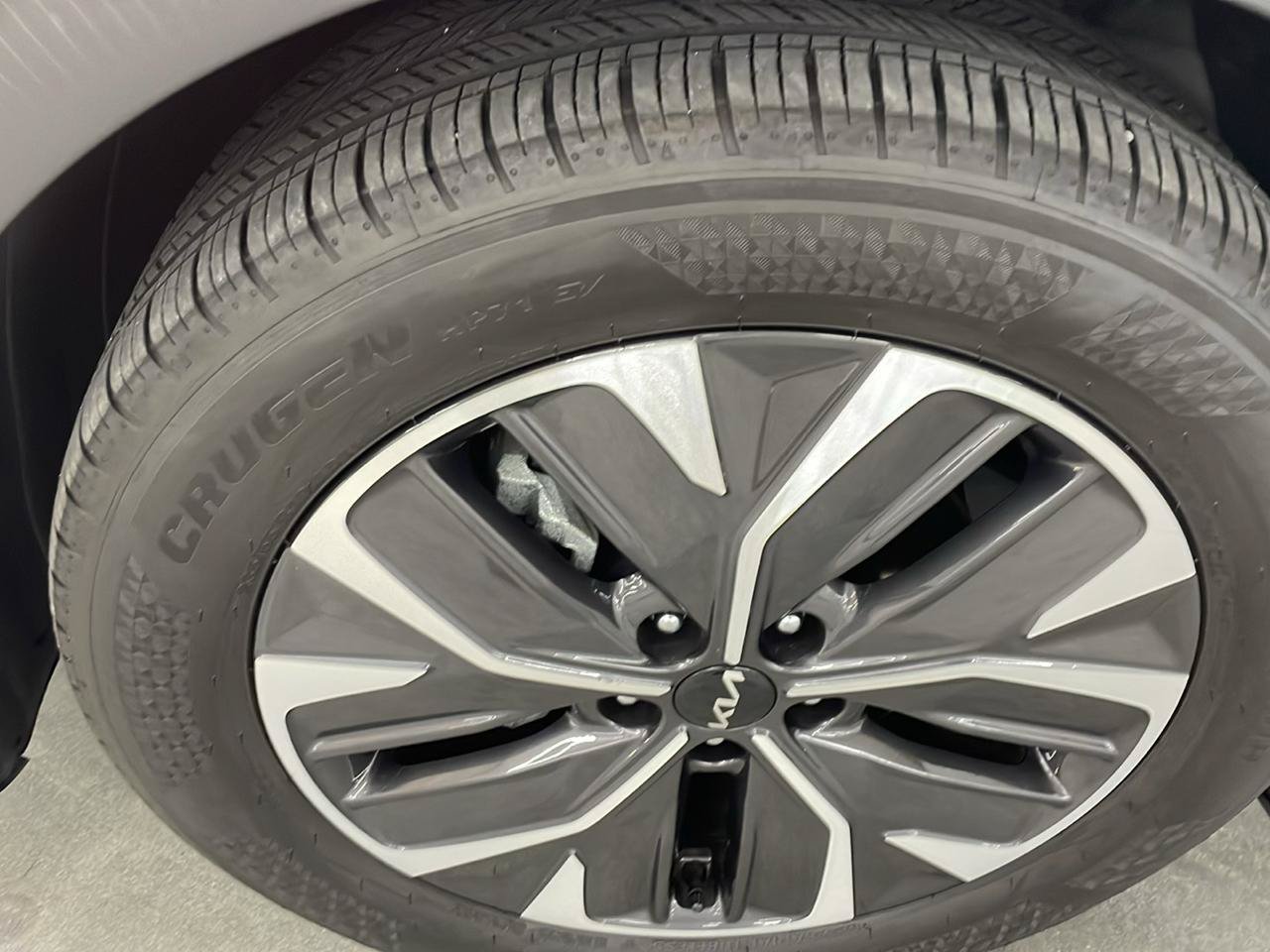 Used 2024 Kia EV6 Light RWD image 22