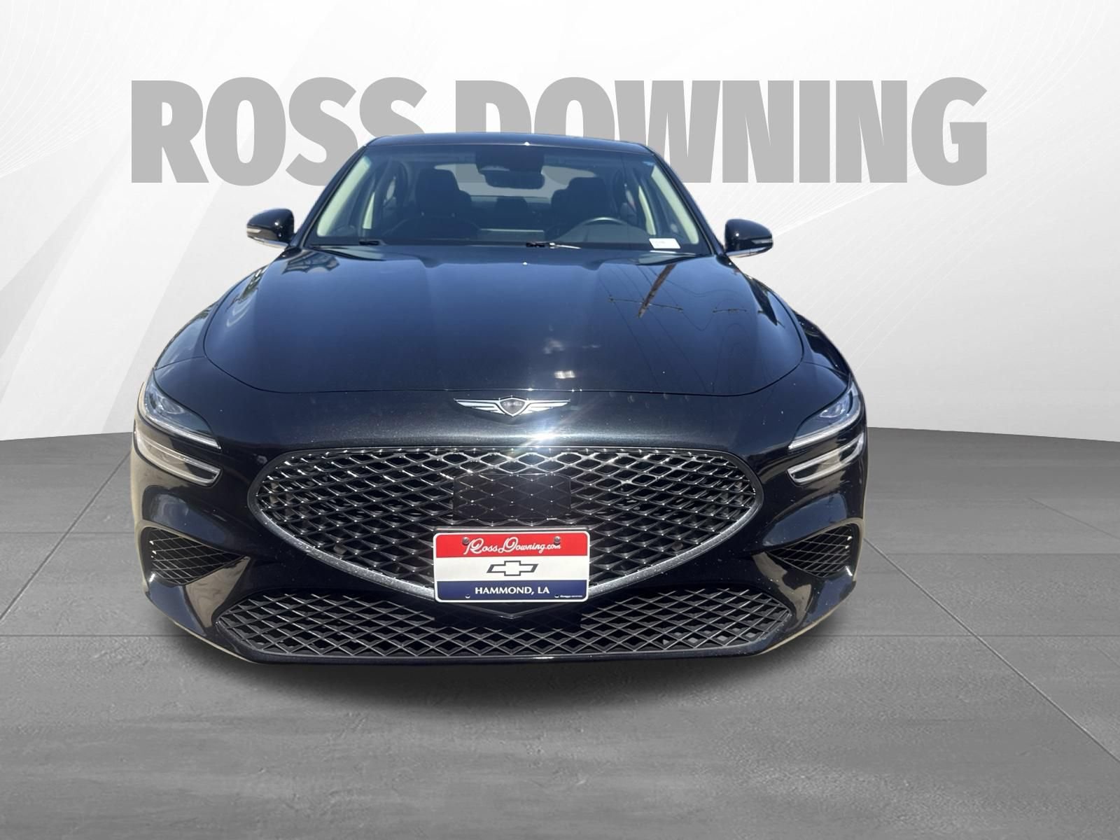 Used 2025 Genesis G70 2.5T RWD image 2
