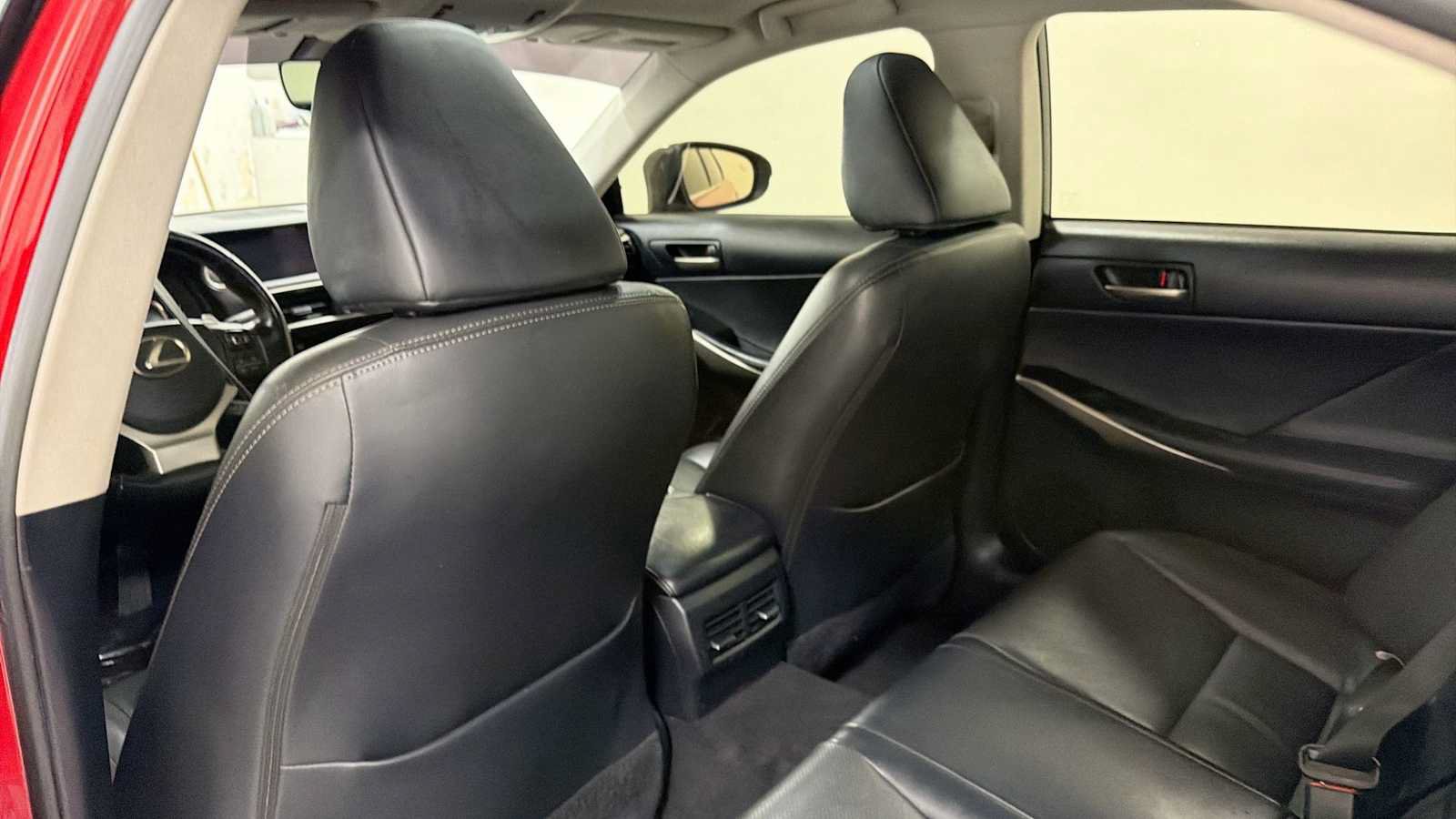 Used 2017 Lexus IS 300 AWD image 26