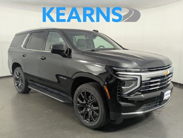 Used 2025 Chevrolet Tahoe LT AWD/4WD image 1