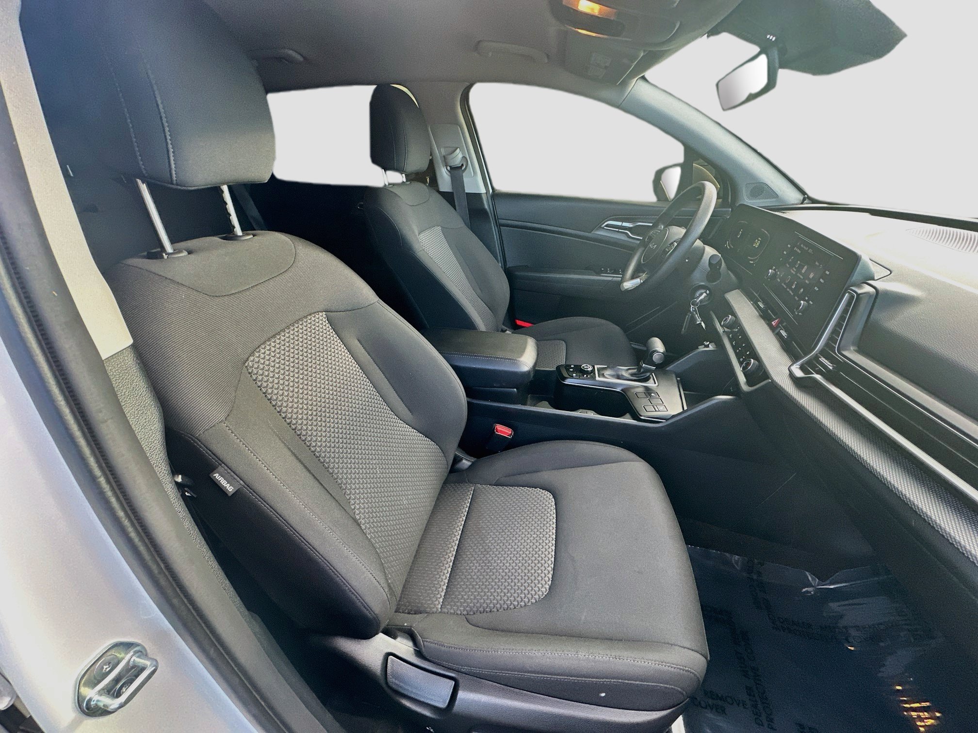 Used 2023 Kia Sportage LX AWD/4WD image 30