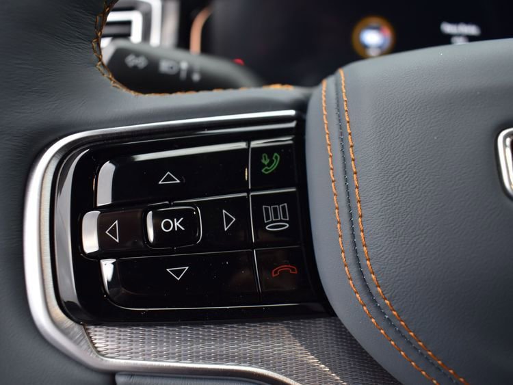 Used 2023 Jeep Grand Wagoneer L Series II w/ Premium Group II image 31