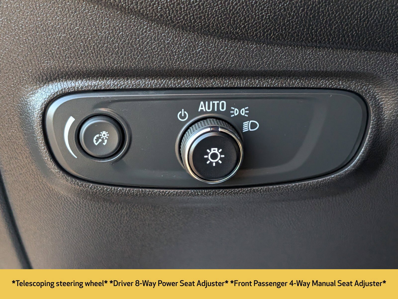 Used 2024 Chevrolet Equinox LT AWD/4WD image 9
