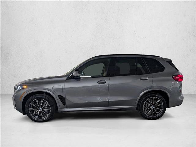 New 2026 BMW X5 xDrive50e w/ M Sport Package AWD/4WD image 9