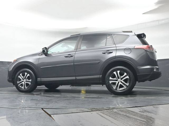 Used 2018 Toyota RAV4 LE w/ All Weather Liner Package AWD/4WD image 27