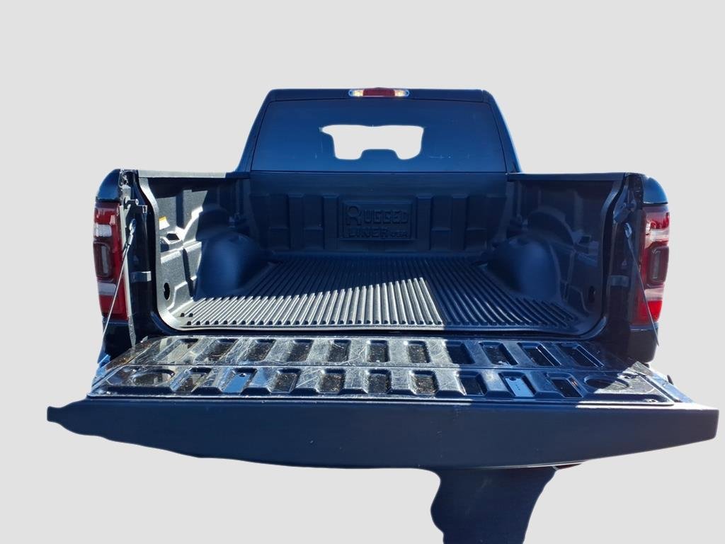 Used 2024 RAM 1500 Laramie image 35