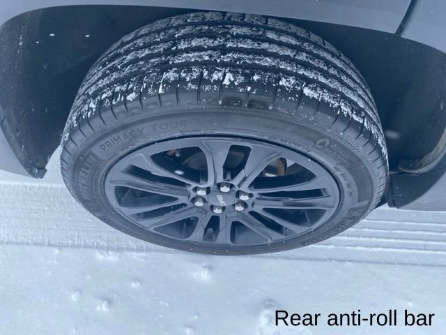 Used 2023 GMC Acadia SLE image 36