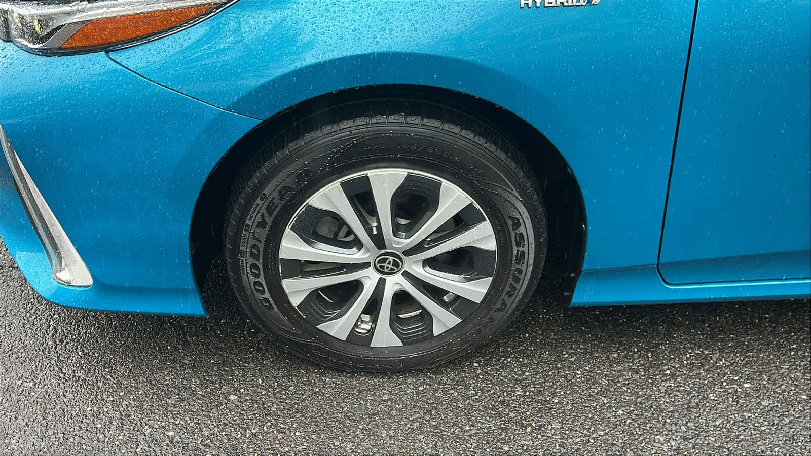 Used 2020 Toyota Prius Prime LE FWD image 8