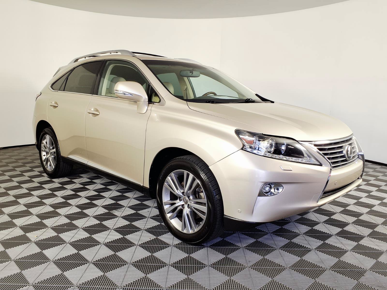 Used 2015 Lexus RX 350 AWD w/ Luxury Package image 3