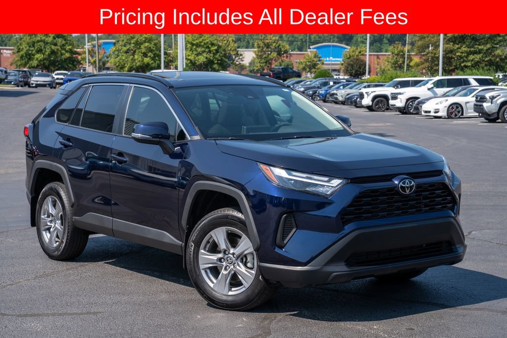 Used 2024 Toyota RAV4 XLE w/ Convenience Package FWD image 1
