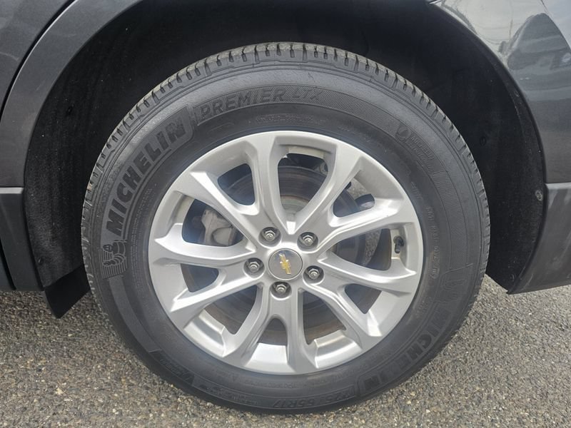 Used 2020 Chevrolet Equinox LT FWD image 12