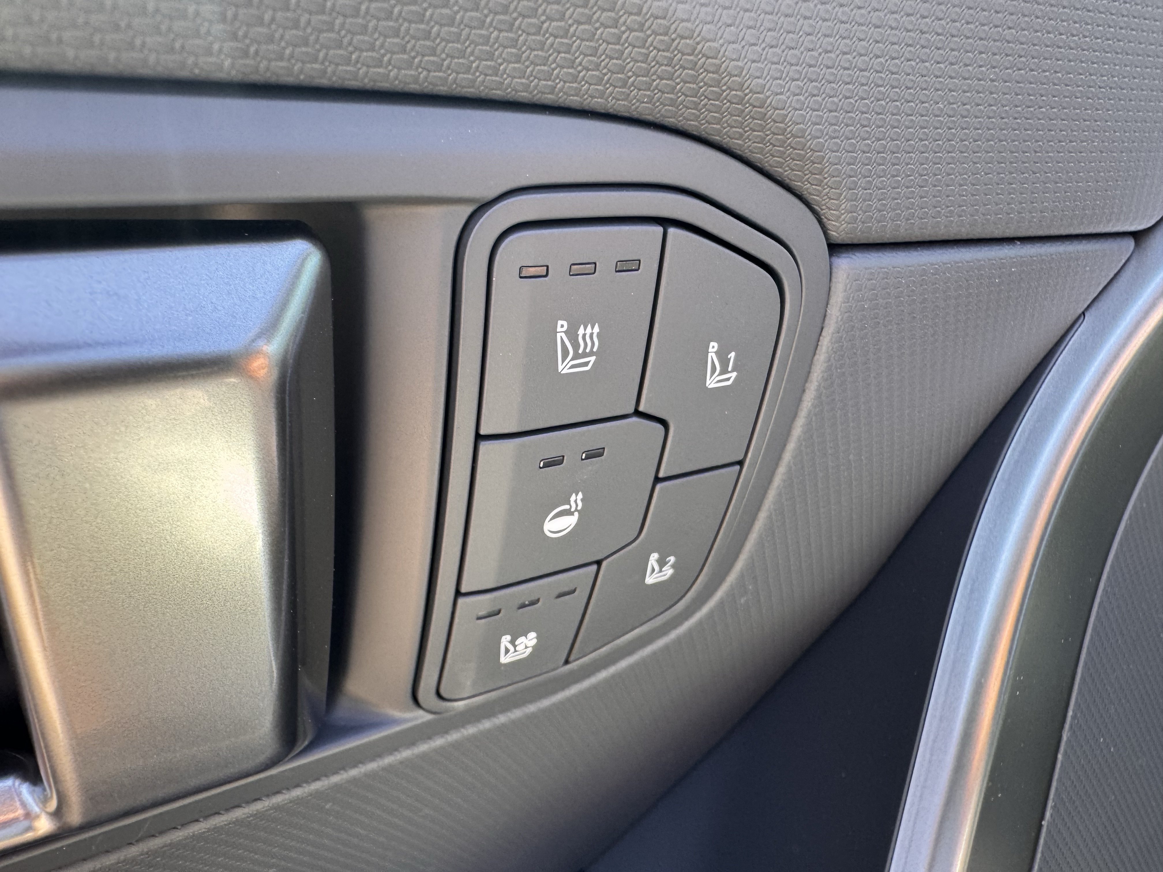 New 2027 Kia Seltos X-Line SX AWD/4WD image 23