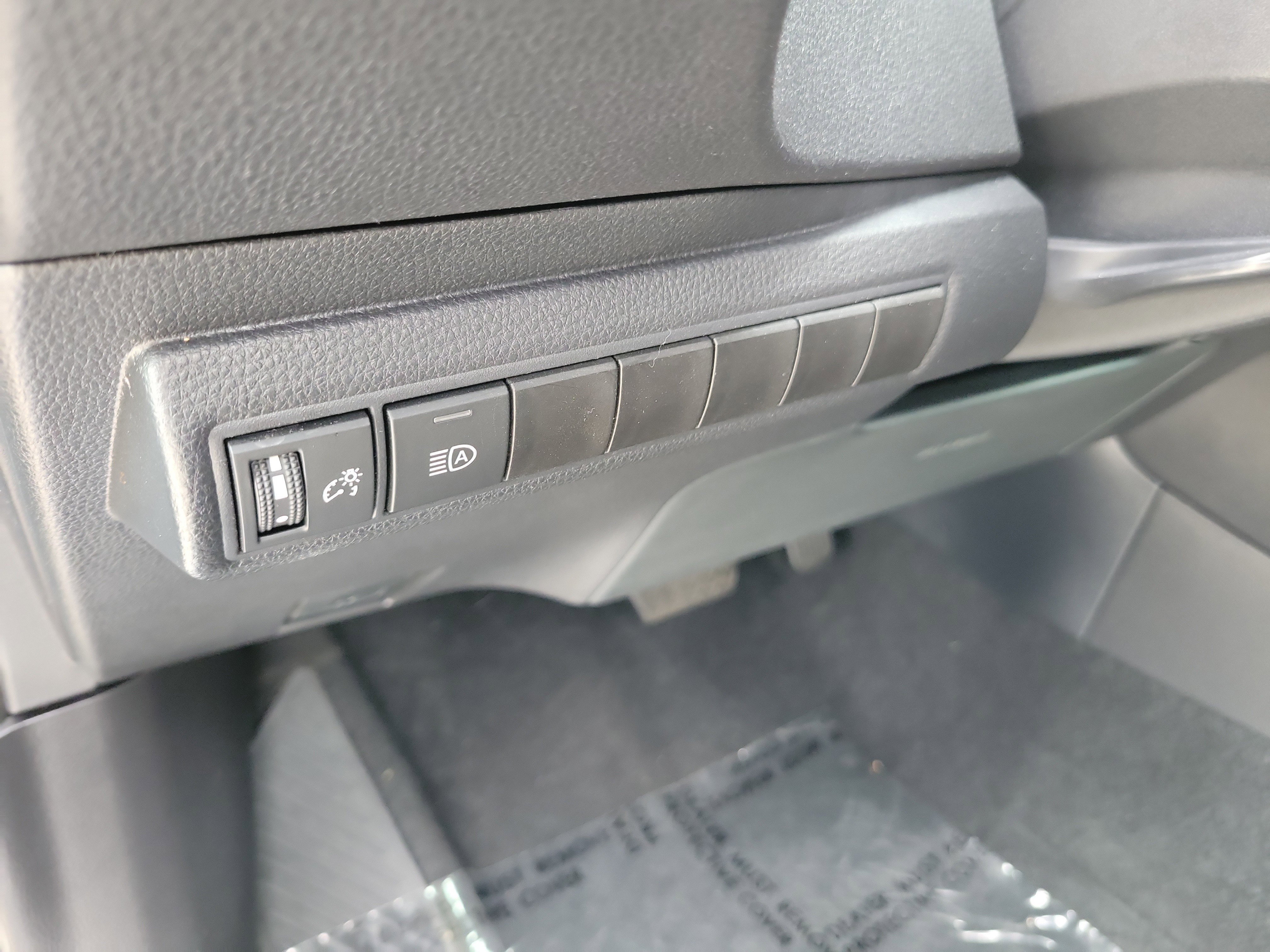 Certified 2025 Toyota Corolla LE FWD image 26