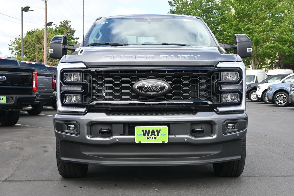 New 2026 Ford F350 Lariat w/ Black Appearance Package AWD/4WD image 3