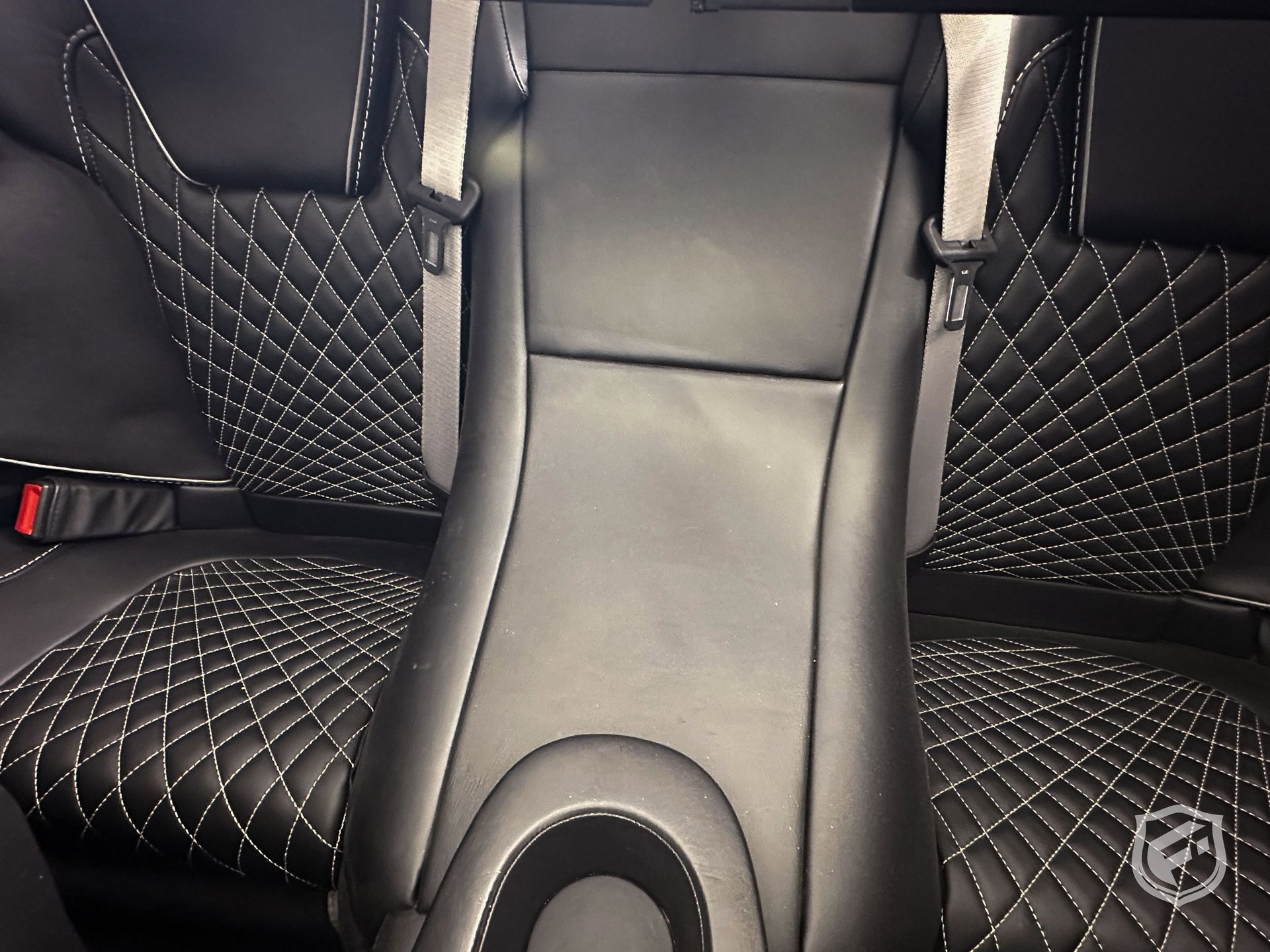 Used 2018 Aston Martin Vanquish S RWD image 26