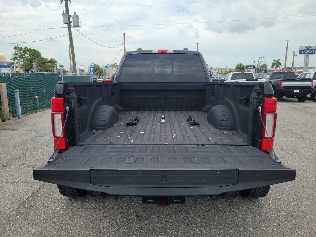 Used 2022 Ford F450 Platinum w/ FX4 Off-Road Package AWD/4WD image 9
