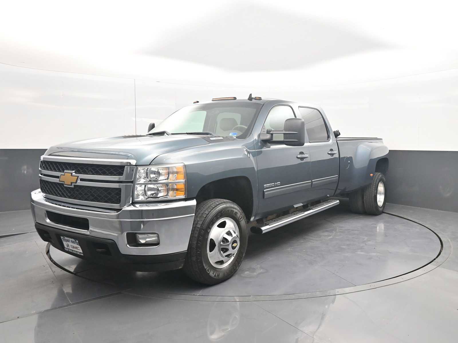 Used 2012 Chevrolet Silverado 3500 LTZ AWD/4WD image 4