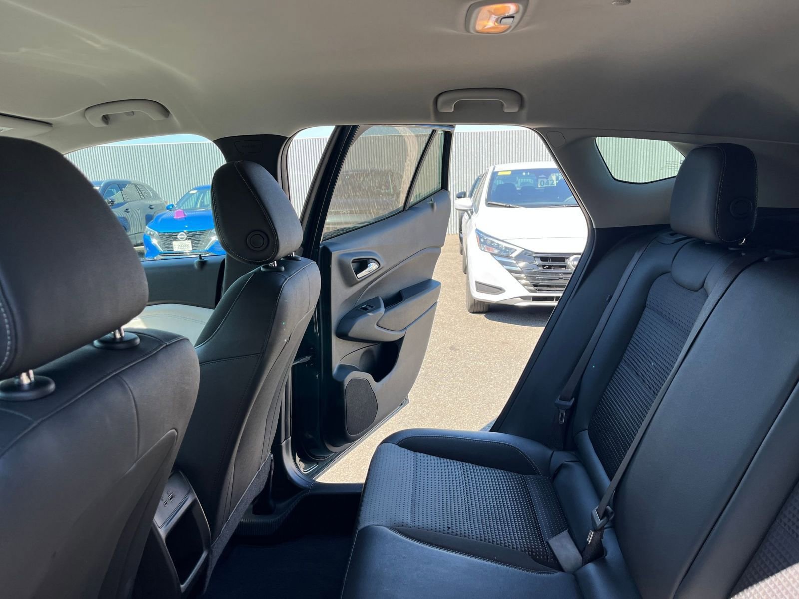 Used 2025 Chevrolet Trax LT image 39