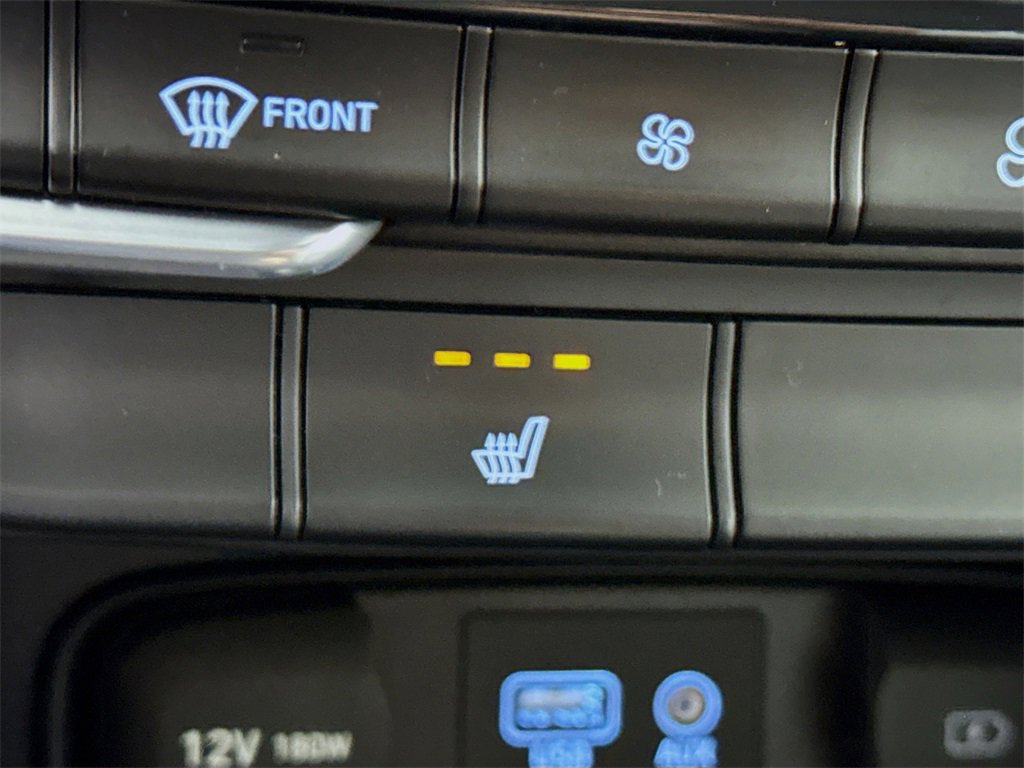 Used 2019 Hyundai Santa Fe SEL w/ Cargo Package image 11