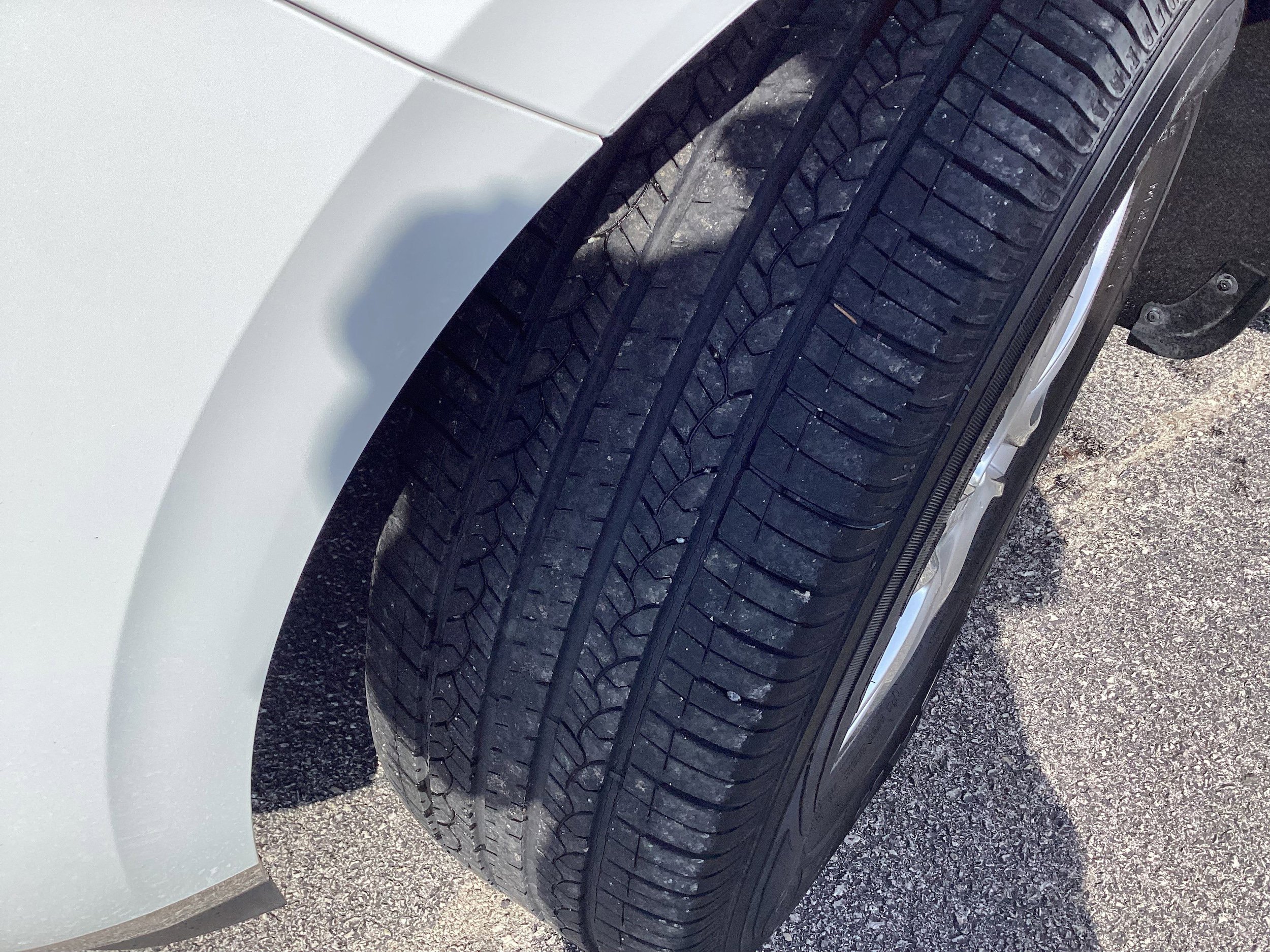Used 2021 Buick Enclave Essence FWD image 10