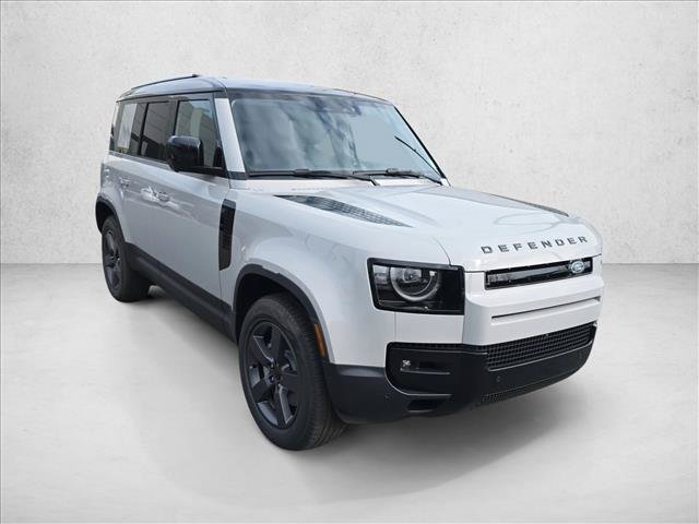 Used 2026 Land Rover Defender 110 S AWD/4WD image 3