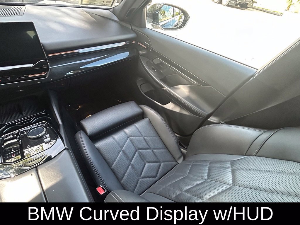 Used 2025 BMW 530i RWD image 11