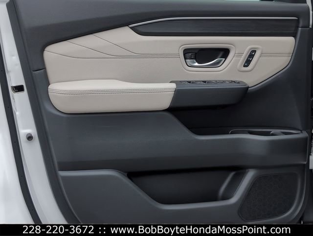 New 2026 Honda Pilot Touring image 15