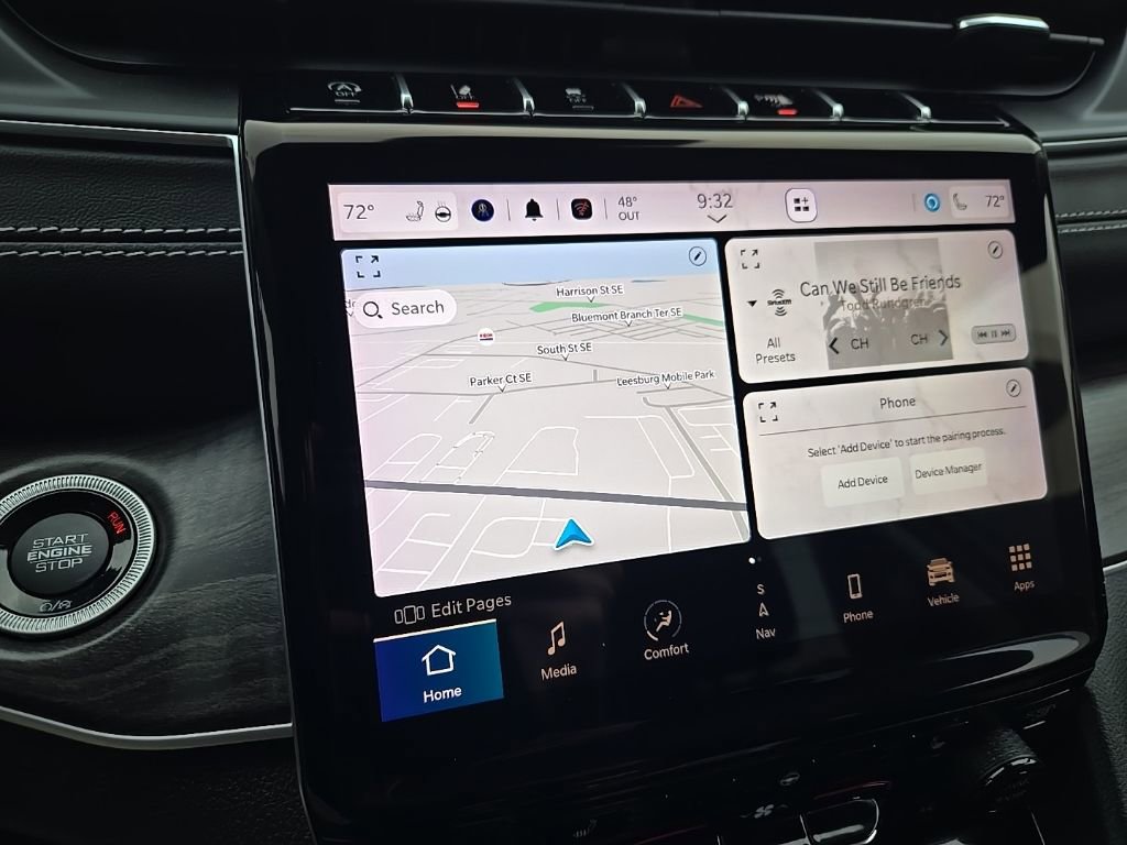 Used 2023 Jeep Grand Cherokee L Limited w/ Black Appearance Package image 26