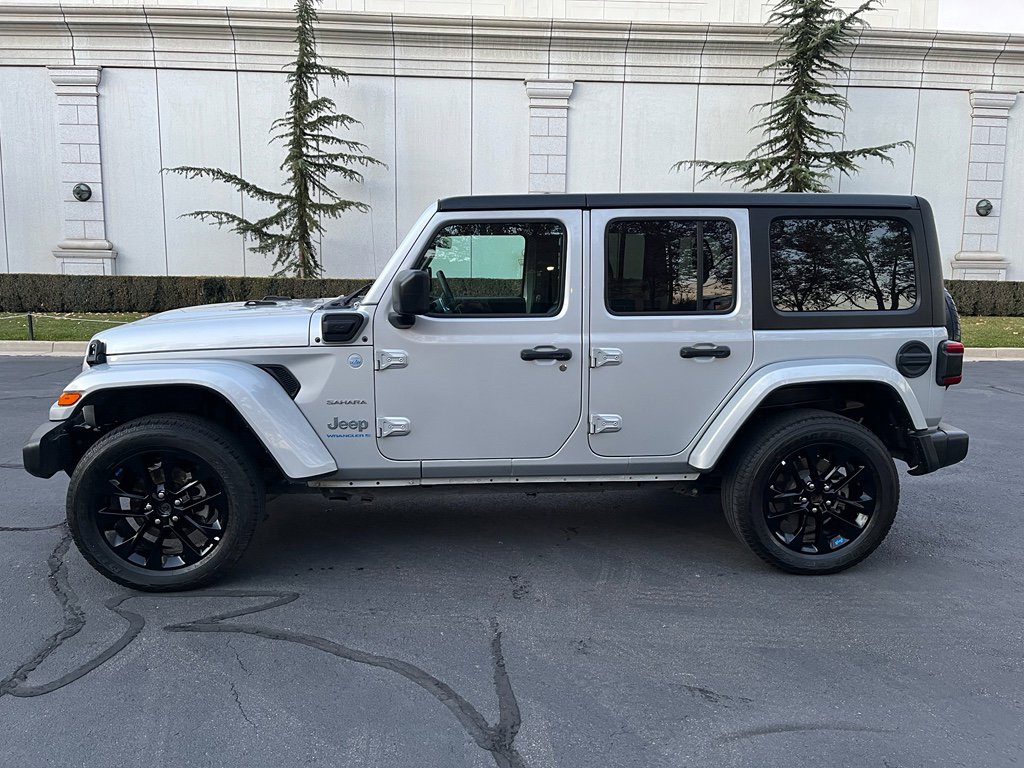 Used 2023 Jeep Wrangler Sahara image 10
